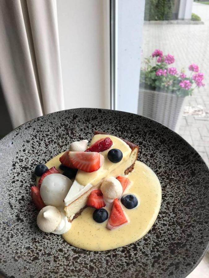 Bialy Dom Henlex Hotel Restauracja Poznan Bagian luar foto
