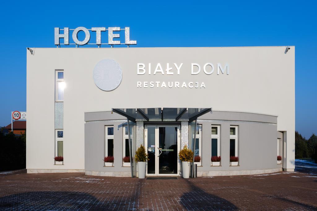 Bialy Dom Henlex Hotel Restauracja Poznan Bagian luar foto